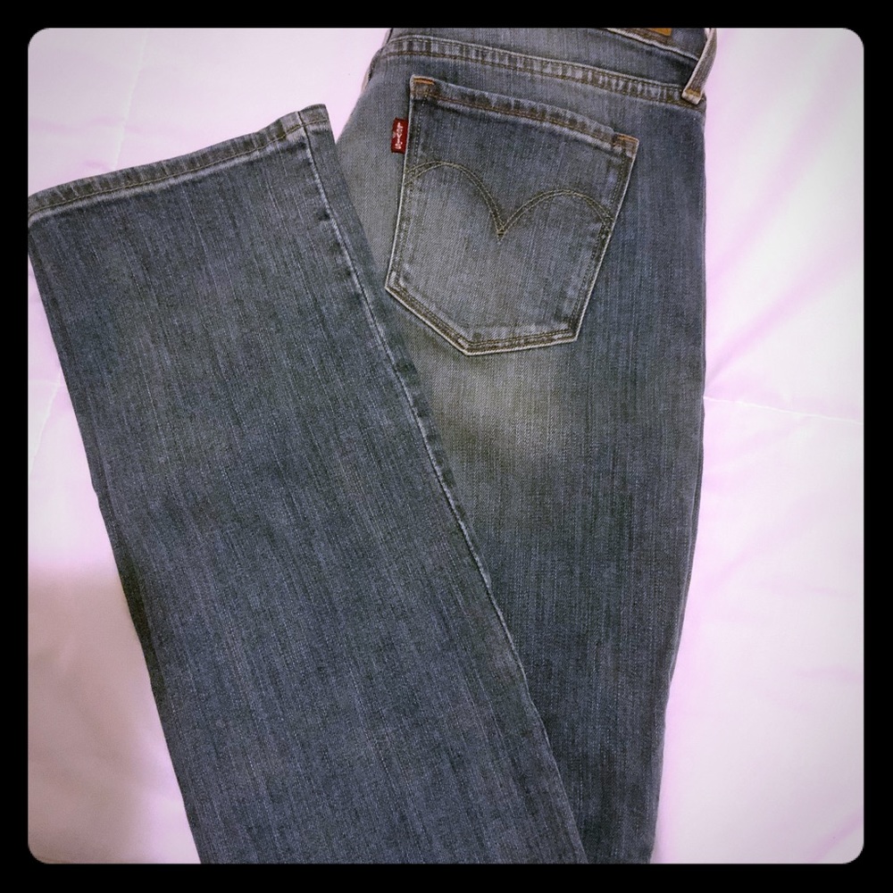 Levi’s jeans /Demi curve /medium rise/straight